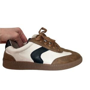 Corkys Tan Combo Sneaker Womens size 10